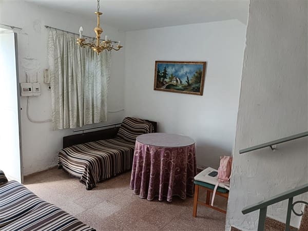 3 makuuhuone Omakotitalo myytävänä paikassa Itrabo - 65 000 € (Ref: 8621030)