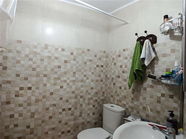 5 soveværelse Byhus til salg i Baza - € 69.900 (Ref: 8637336)