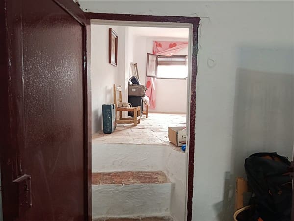 5 soveværelse Byhus til salg i Baza - € 69.900 (Ref: 8637336)