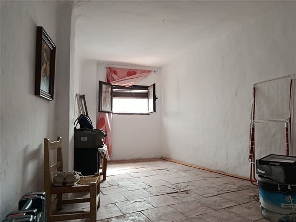 5 soveværelse Byhus til salg i Baza - € 69.900 (Ref: 8637336)