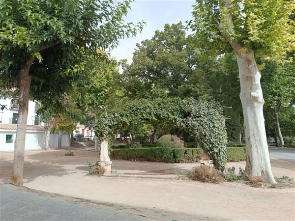 5 soveværelse Byhus til salg i Baza - € 69.900 (Ref: 8637336)