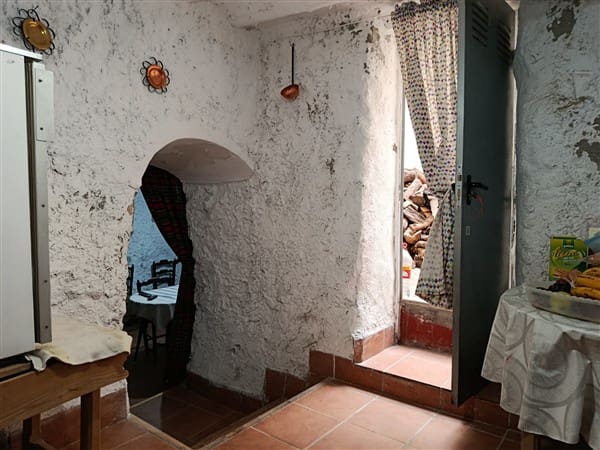 5 soveværelse Byhus til salg i Baza - € 69.900 (Ref: 8637336)