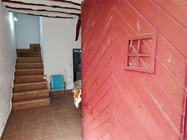 5 soveværelse Byhus til salg i Baza - € 69.900 (Ref: 8637336)