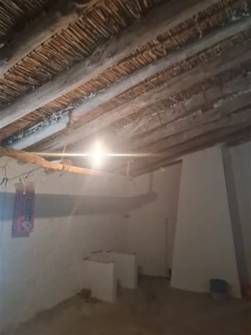 4 makuuhuone Omakotitalo myytävänä paikassa Las Vertientes, Cúllar mukana 
autotalli - 44 900 € (Ref: 8655604)