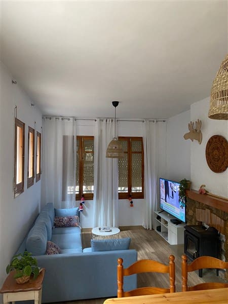 4 soveværelse Villa til salg i Alomartes med swimmingpool garage - € 198.000 (Ref: 8665907)