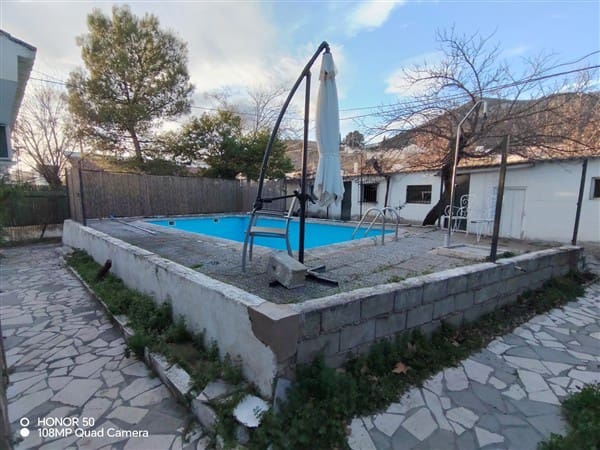 4 soveværelse Villa til salg i Alomartes med swimmingpool garage - € 198.000 (Ref: 8665907)