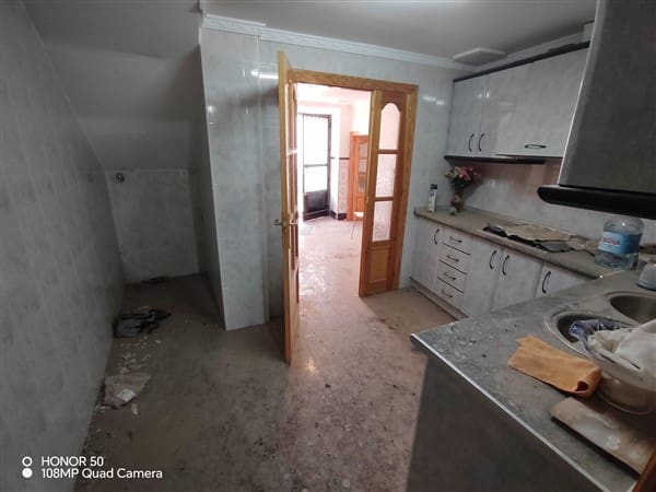 4 soveværelse Byhus til salg i Finana - € 35.000 (Ref: 8674880)