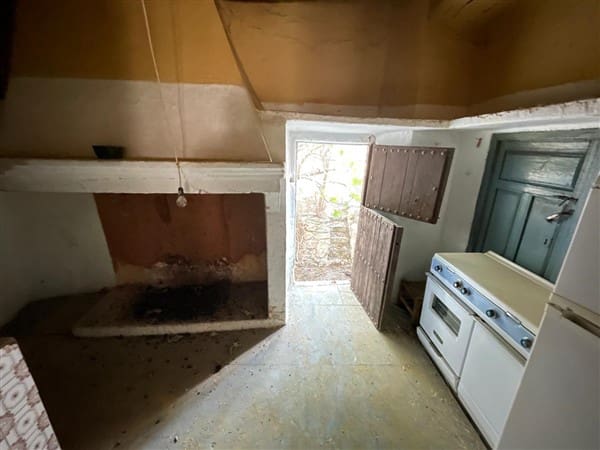 6 soveværelse Byhus til salg i Jorairatar - € 42.900 (Ref: 8675121)