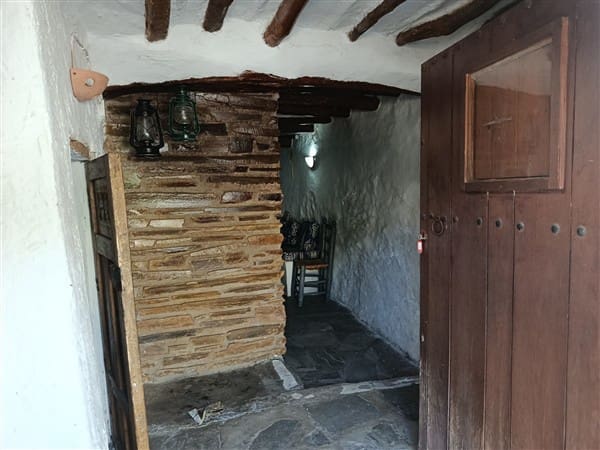 4 slaapkamer Huis te koop in Jubar, Nevada - € 43.900 (Ref: 8681946)