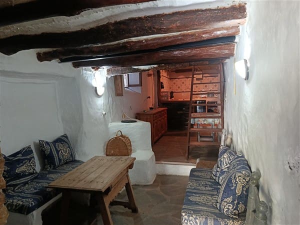 4 soveværelse Byhus til salg i Jubar - € 43.900 (Ref: 8681946)