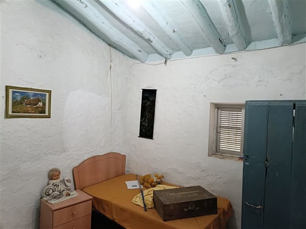 4 slaapkamer Huis te koop in Alquife - € 51.000 (Ref: 8692160)