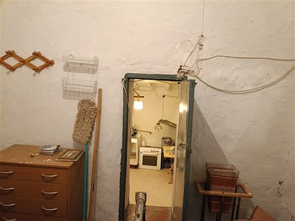 4 slaapkamer Huis te koop in Alquife - € 51.000 (Ref: 8692160)