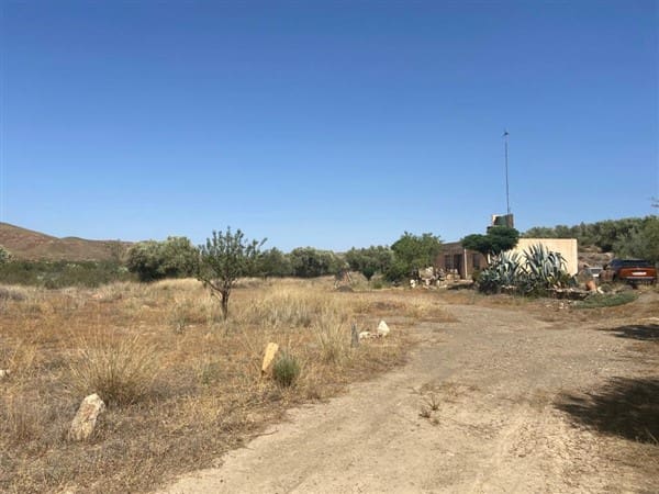 2 soveværelse Finca/Landehus til salg i Finana med garage - € 55.000 (Ref: 8762778)