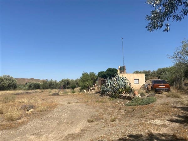 2 soveværelse Finca/Landehus til salg i Finana med garage - € 55.000 (Ref: 8762778)