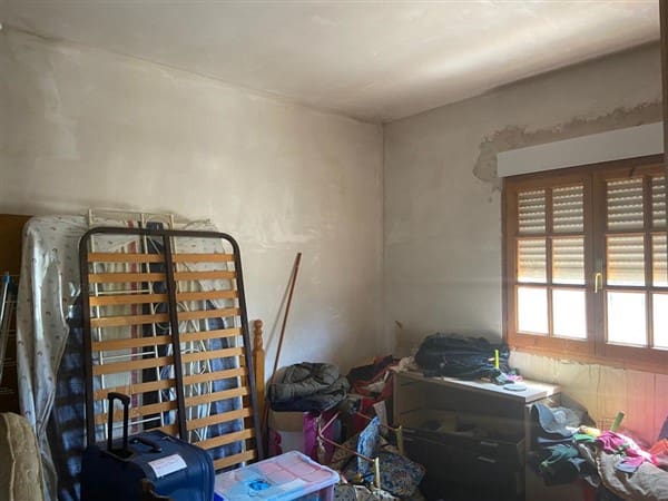 2 soveværelse Finca/Landehus til salg i Finana med garage - € 55.000 (Ref: 8762778)