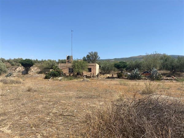 2 soveværelse Finca/Landehus til salg i Finana med garage - € 55.000 (Ref: 8762778)