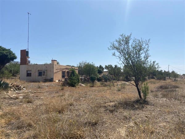 2 soveværelse Finca/Landehus til salg i Finana med garage - € 55.000 (Ref: 8762778)