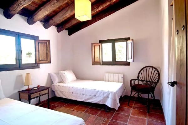 11 soverom Finca/Herregård til salgs i Montefrio med garasje - € 360 000 (Ref: 8785800)