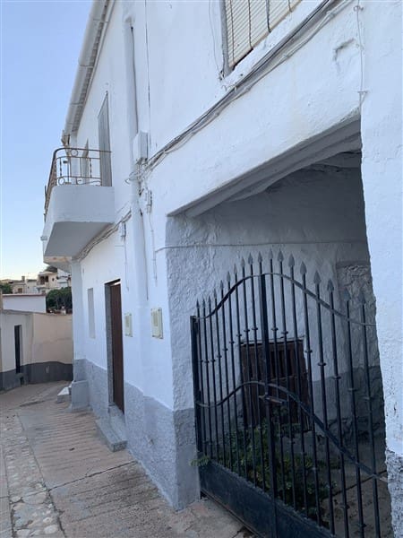 3 soveværelse Byhus til salg i Albondon - € 49.000 (Ref: 8813540)