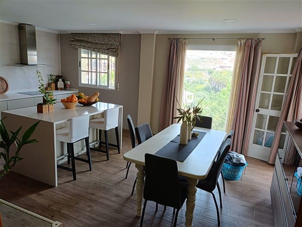 5 soverom Villa til salgs i Molvízar med svømmebasseng garasje - € 400 000 (Ref: 8816745)