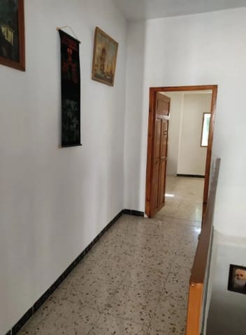 4 soveværelse Byhus til salg i Algarinejo - € 42.900 (Ref: 8852213)