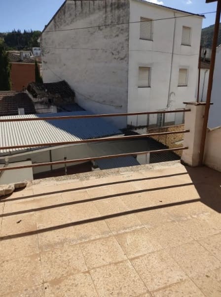 4 soveværelse Byhus til salg i Algarinejo - € 42.900 (Ref: 8852213)