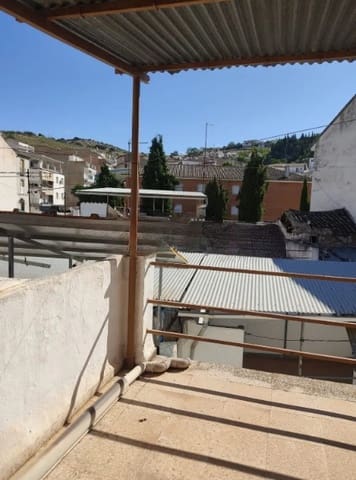 4 soveværelse Byhus til salg i Algarinejo - € 42.900 (Ref: 8852213)