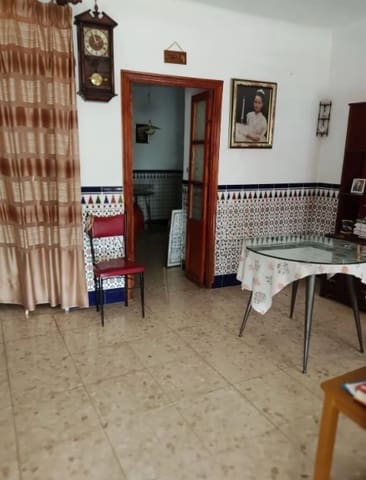 4 soveværelse Byhus til salg i Algarinejo - € 42.900 (Ref: 8852213)