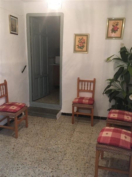 4 bedroom Townhouse for sale in Alfornon with garage - € 65,000 (Ref: 8855858)