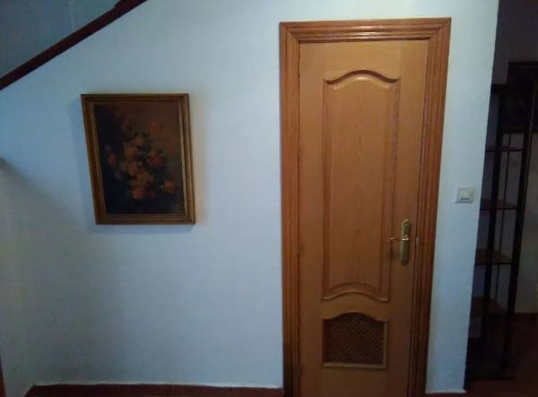 4 soveværelse Byhus til salg i Otivar - € 122.000 (Ref: 8875928)