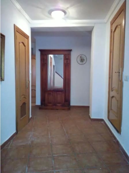 4 soveværelse Byhus til salg i Otivar - € 122.000 (Ref: 8875928)