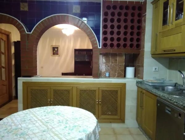 4 soveværelse Byhus til salg i Otivar - € 122.000 (Ref: 8875928)