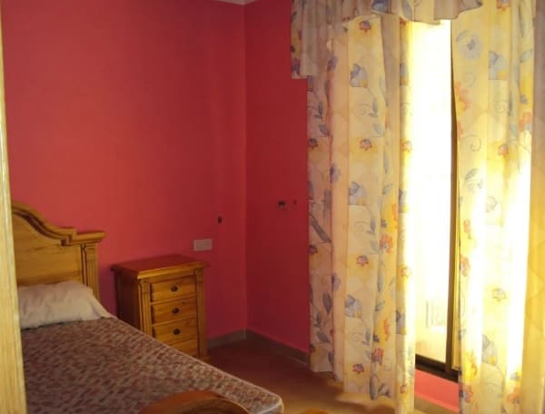 4 soveværelse Byhus til salg i Otivar - € 122.000 (Ref: 8875928)