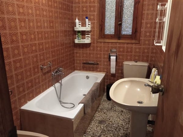 2 slaapkamer Huis te koop in Jete - € 106.000 (Ref: 8880615)