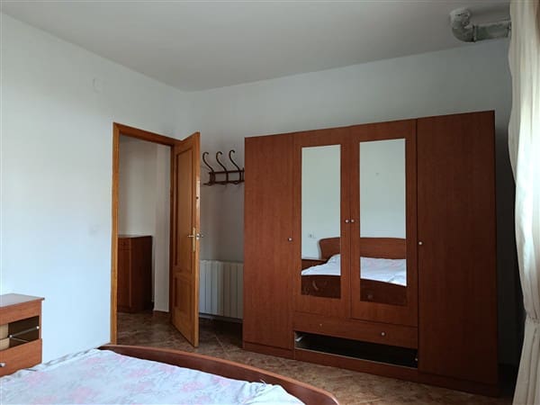 4 slaapkamer Huis te koop in Cortes de Baza met garage - € 160.000 (Ref: 8893507)