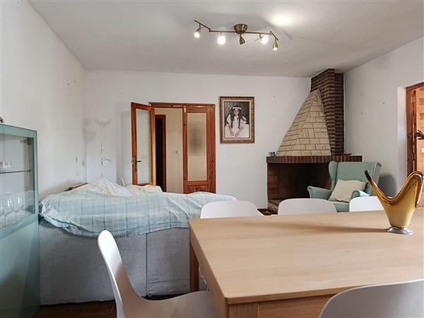 4 slaapkamer Huis te koop in Cortes de Baza met garage - € 160.000 (Ref: 8893507)