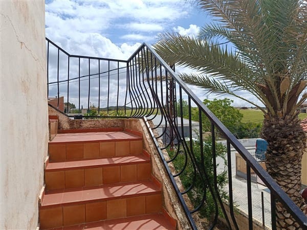 4 slaapkamer Huis te koop in Cortes de Baza met garage - € 160.000 (Ref: 8893507)