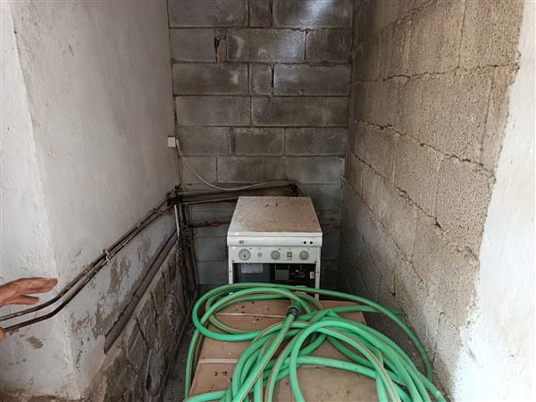 4 slaapkamer Huis te koop in Cortes de Baza met garage - € 160.000 (Ref: 8893507)