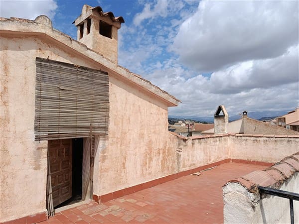 4 slaapkamer Huis te koop in Cortes de Baza met garage - € 160.000 (Ref: 8893507)