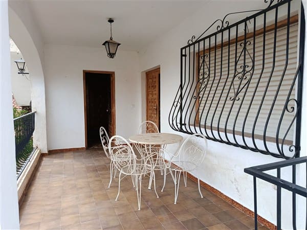 4 slaapkamer Huis te koop in Cortes de Baza met garage - € 160.000 (Ref: 8893507)