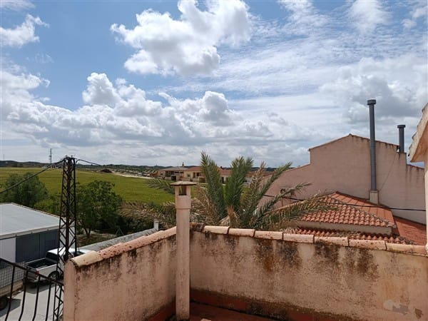 4 slaapkamer Huis te koop in Cortes de Baza met garage - € 160.000 (Ref: 8893507)