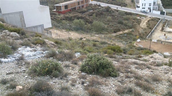 Grunde uden byggetilladelser til salg i La Zubia - € 74.900 (Ref: 8930726)