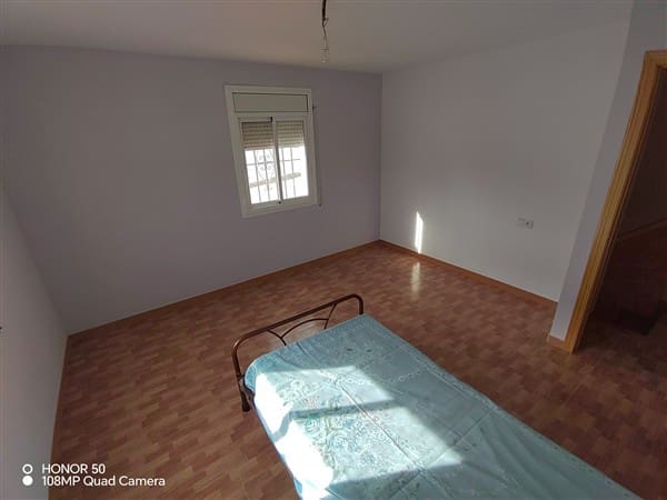 3 bedroom Townhouse for sale in Ventorros de la Laguna - € 65,000 (Ref: 8968822)