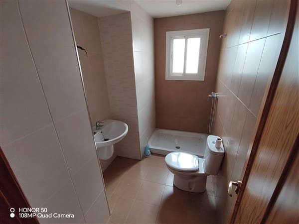 3 bedroom Townhouse for sale in Ventorros de la Laguna, Loja - € 65,000 (Ref: 8968822)