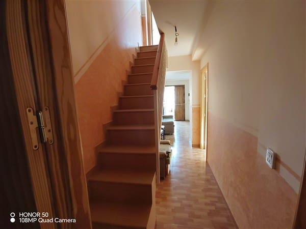 3 bedroom Townhouse for sale in Ventorros de la Laguna, Loja - € 65,000 (Ref: 8968822)