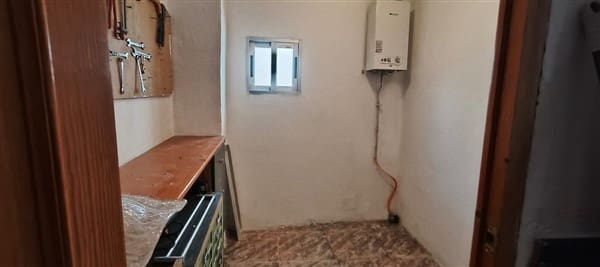 4 slaapkamer Huis te koop in La Peza - € 59.900 (Ref: 8989870)