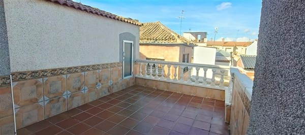4 slaapkamer Huis te koop in La Peza - € 59.900 (Ref: 8989870)