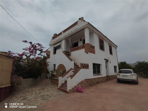 5 soveværelse Finca/Landehus til salg i Molvizar med swimmingpool garage - € 312.000 (Ref: 9049824)