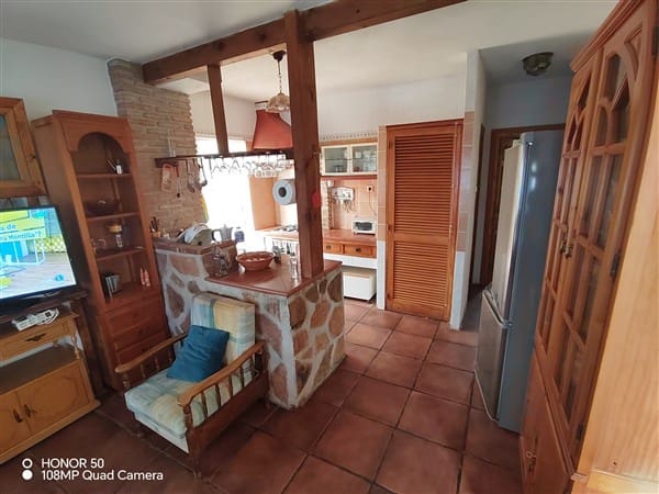 5 soveværelse Finca/Landehus til salg i Molvizar med swimmingpool garage - € 312.000 (Ref: 9049824)