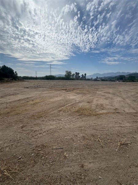 Grunde uden byggetilladelser til salg i Motril - € 530.000 (Ref: 9130187)